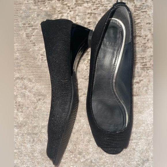 Stuart Weitzman
Textured Suede Peep-Toe Pumps - Picture 4 of 5